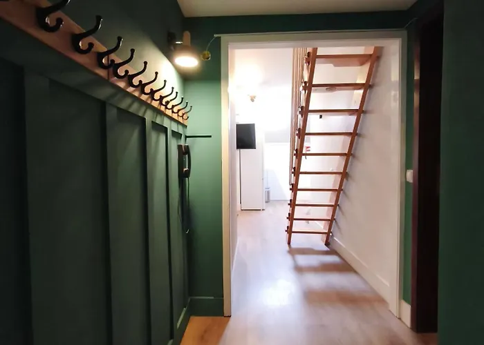Gaia Style Room In A Shared Apartment