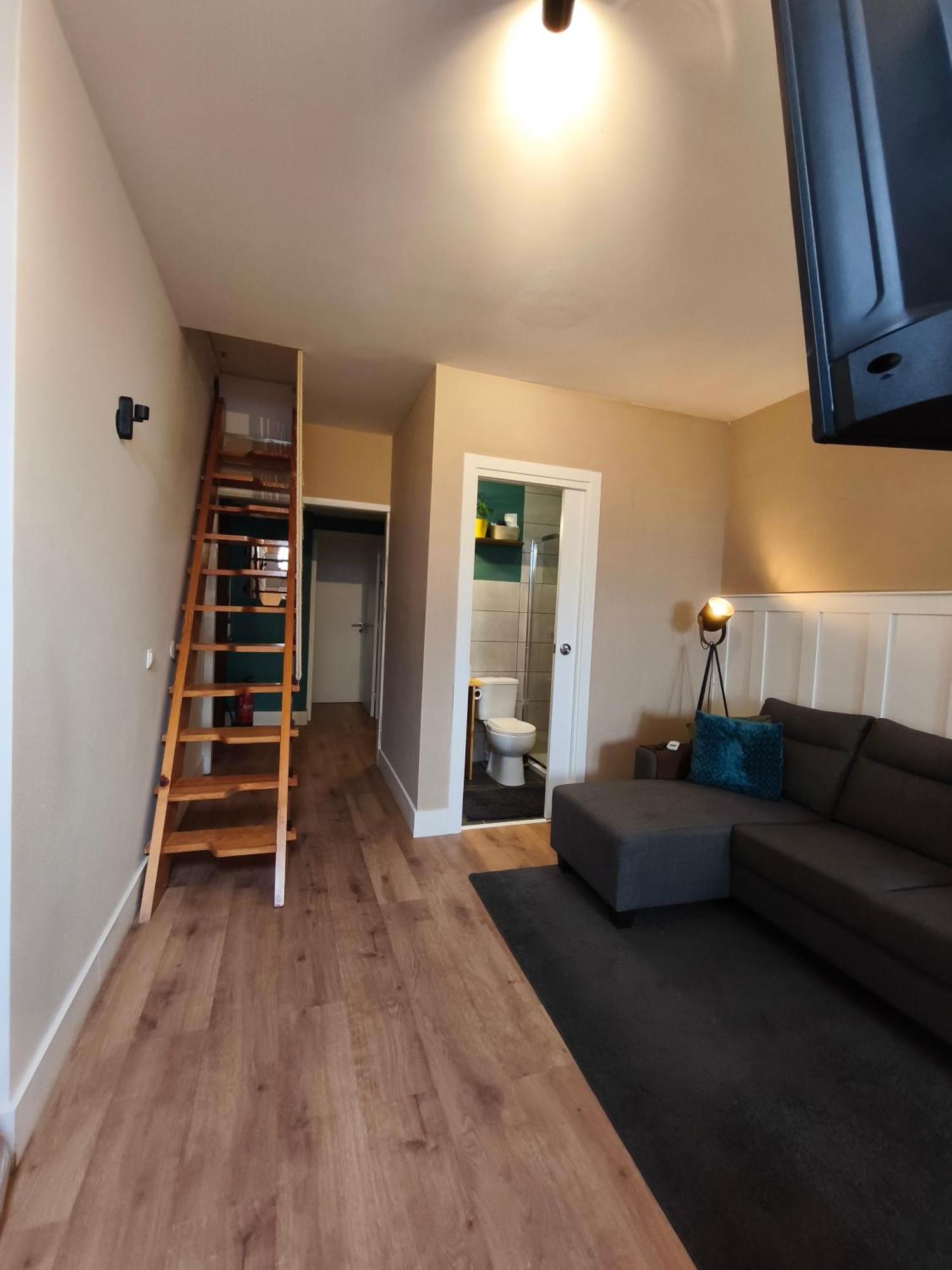 Homestay Gaia Style In A Shared Vila Nova de Gaia