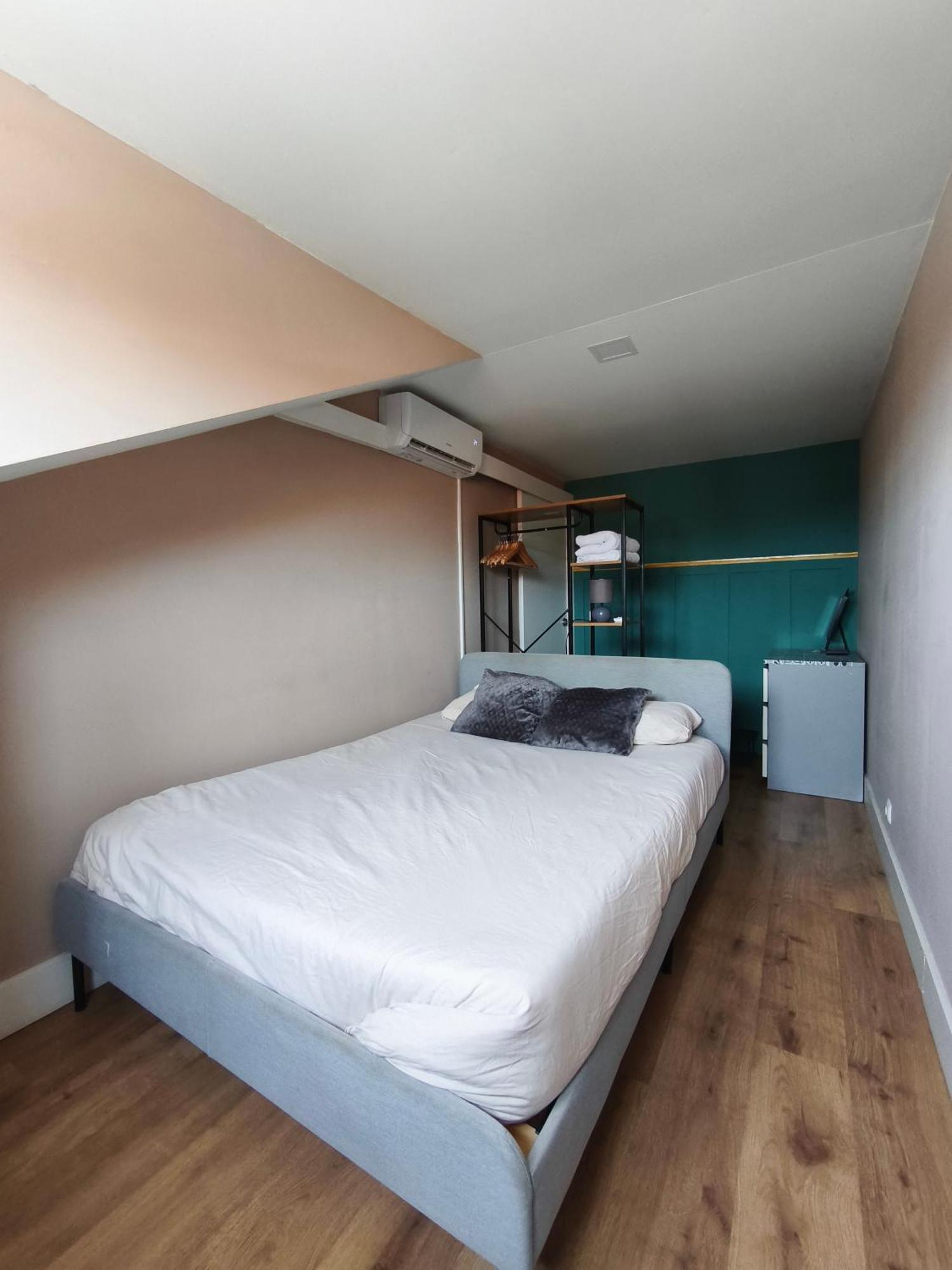 Homestay Gaia Style In A Shared *